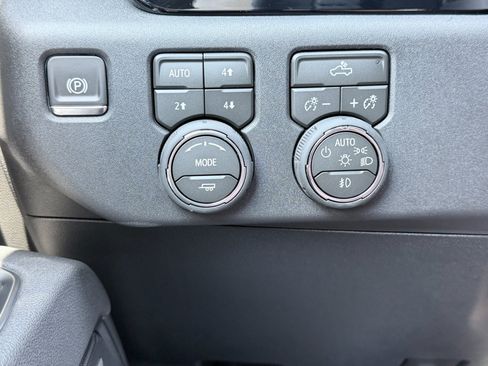 New 2026 Chevrolet Silverado 1500 RST AWD/4WD image 13