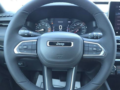 New 2026 Jeep Compass Latitude AWD/4WD image 25