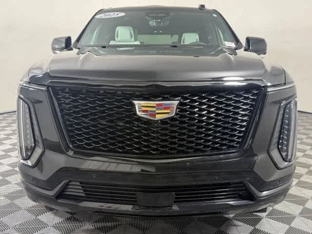 Used 2025 Cadillac Escalade Sport Platinum w/ LPO, Floor Liner Package AWD/4WD image 12