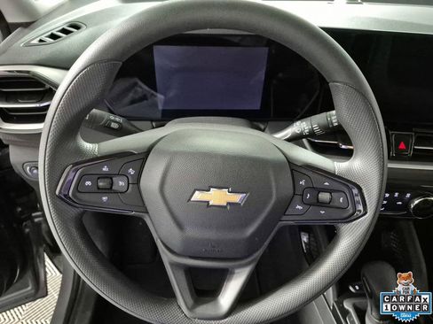 Used 2025 Chevrolet TrailBlazer LT AWD/4WD image 11