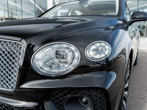 Used 2022 Bentley Bentayga image 23