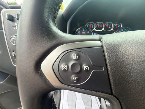 Used 2018 Chevrolet Silverado 1500 LT w/ All Star Edition AWD/4WD image 28