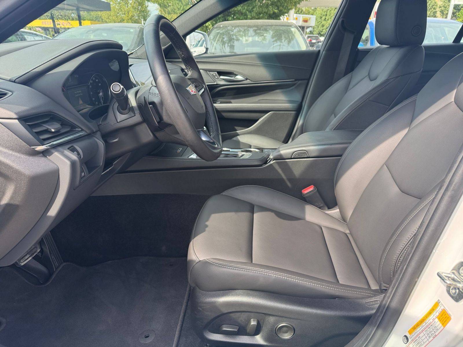 Used 2026 Cadillac CT4 Luxury AWD/4WD image 27