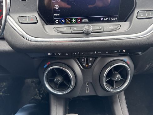 Used 2021 Chevrolet Blazer LT image 18