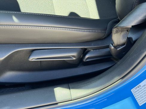 Used 2025 Honda Civic Sport image 31