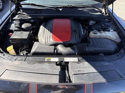 Used 2014 Dodge Challenger R/T w/ Blacktop Package image 27