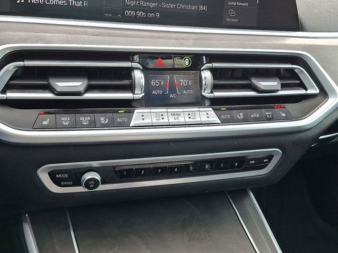 Used 2022 BMW X5 xDrive40i w/ Premium Package image 18