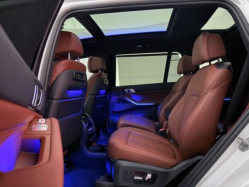 Used 2020 BMW X7 xDrive40i w/ M Sport Package AWD/4WD image 23