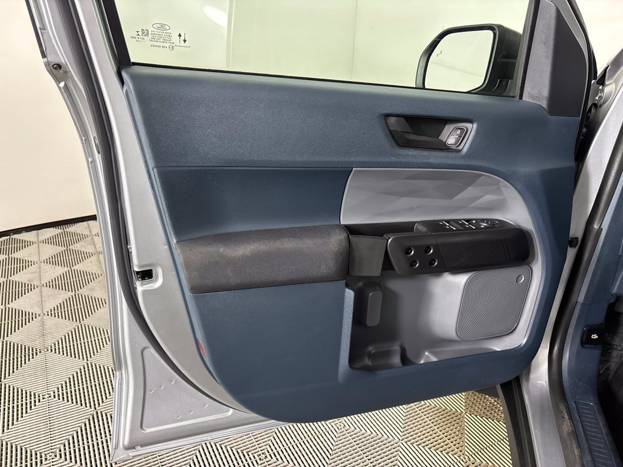 Used 2022 Ford Maverick XL FWD image 10