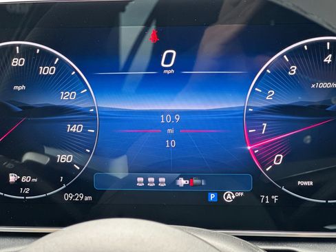New 2025 Mercedes-Benz C 300 4MATIC Sedan image 30