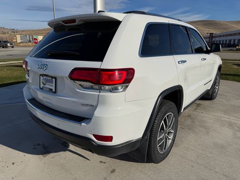 Used 2022 Jeep Grand Cherokee Limited image 9