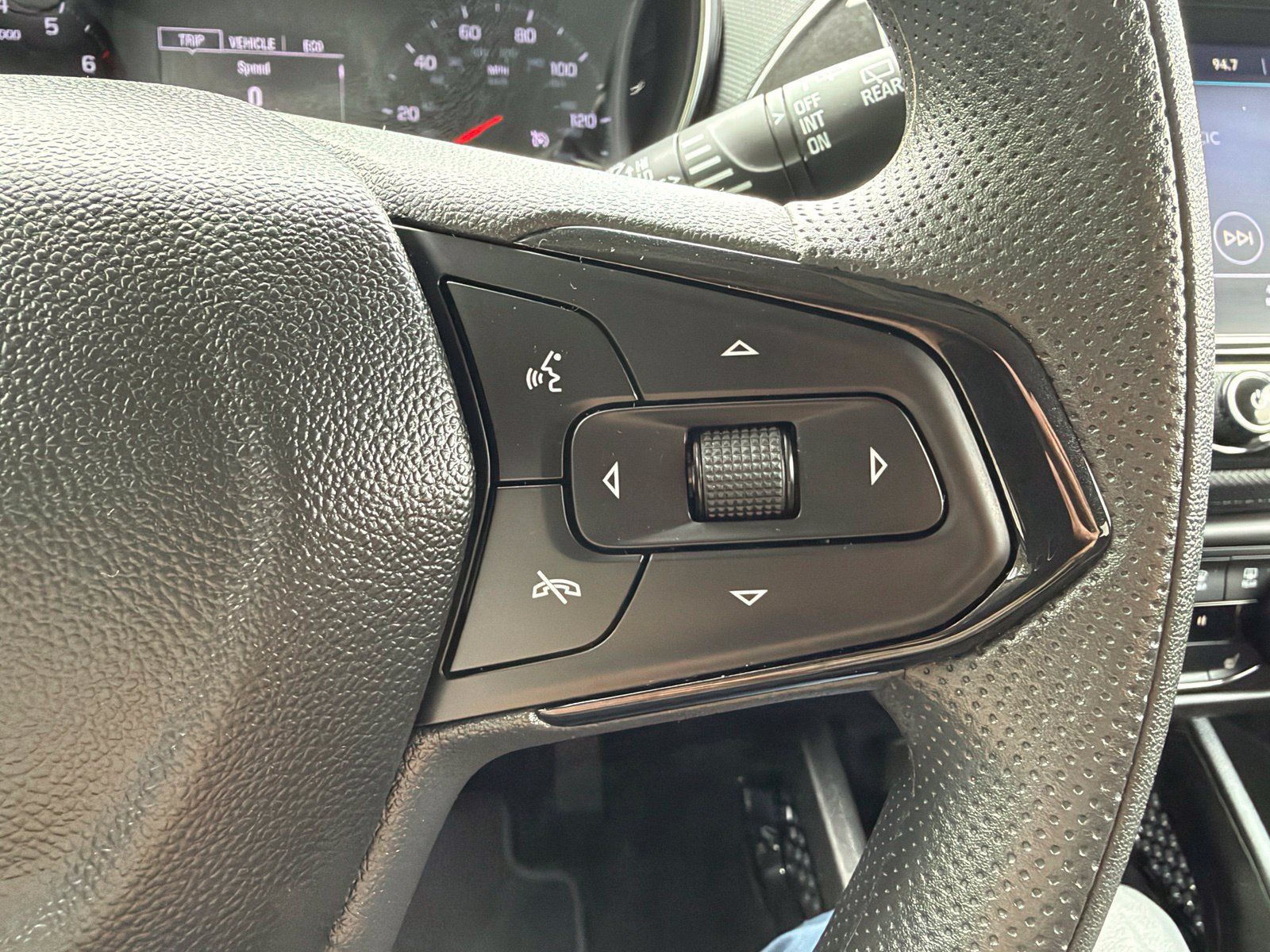 Used 2023 Chevrolet TrailBlazer LT w/ Convenience Package FWD image 34