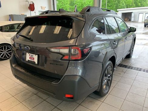 Used 2023 Subaru Outback Onyx Edition AWD/4WD image 17