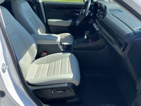 Used 2024 Honda CR-V EX-L image 8