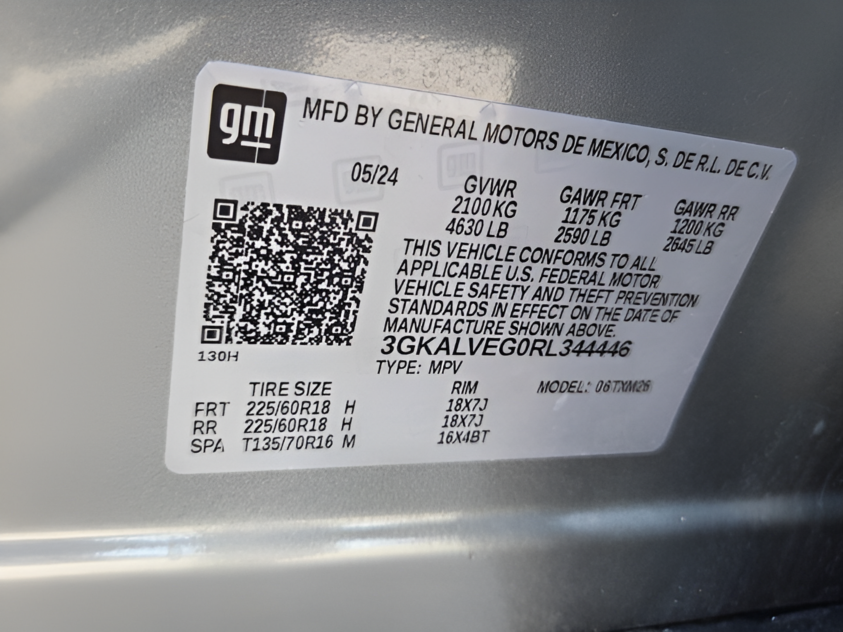 Used 2024 GMC Terrain SLT AWD/4WD image 16