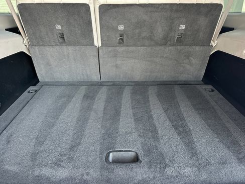 Used 2024 Jeep Wagoneer L Series II w/ Flexible Seating Group image 16