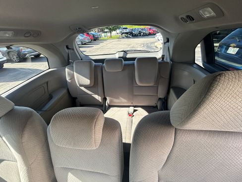 Used 2014 Honda Odyssey EX image 7