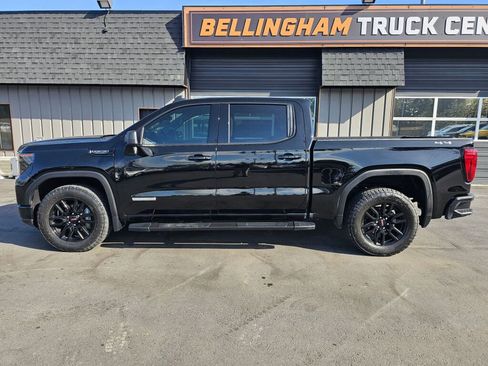Used 2022 GMC Sierra 1500 Elevation w/ LPO, Elevation Black Package image 2