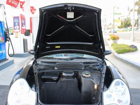 Used 2004 Porsche 911 Carrera 4S AWD/4WD image 29