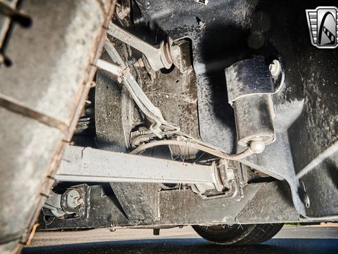 Used 2013 SRT Viper GTS w/ GTS Laguna Interior Pkg image 26