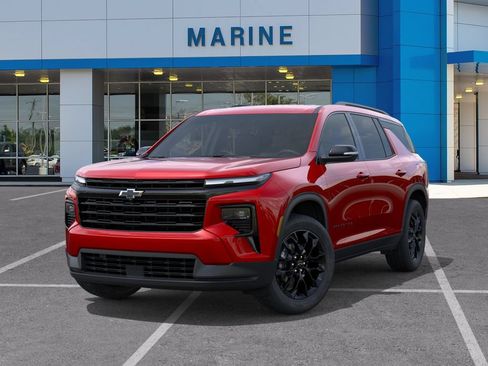 New 2026 Chevrolet Traverse LT w/ Midnight/Sport Edition FWD image 6