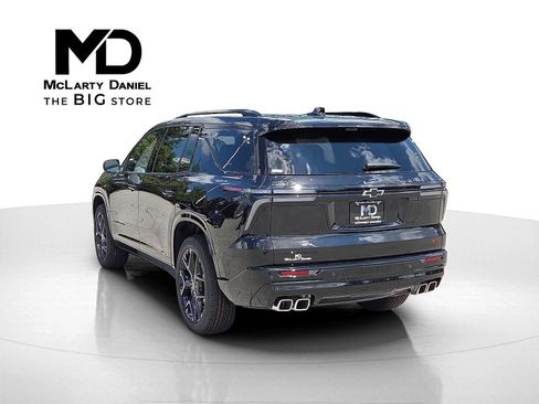 Used 2026 Chevrolet Traverse RS image 4