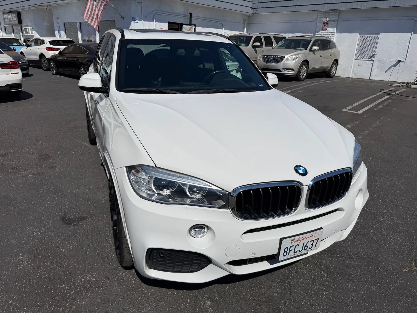 Used 2018 BMW X5 xDrive35i w/ M Sport Package AWD/4WD image 13