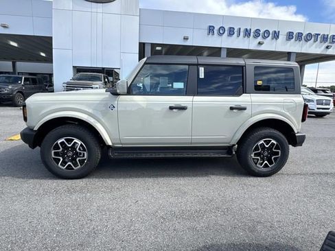 New 2026 Ford Bronco Outer Banks image 8