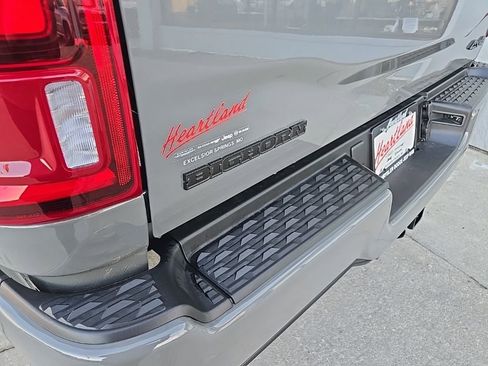 New 2026 RAM 2500 Big Horn AWD/4WD image 25