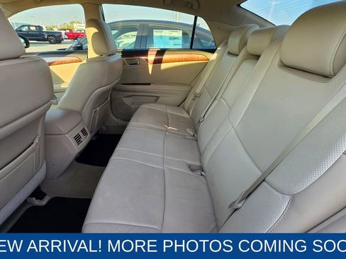 Used 2011 Toyota Avalon Limited image 9