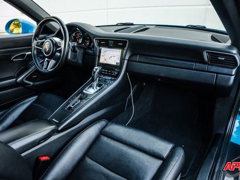 Used 2017 Porsche 911 Carrera image 23
