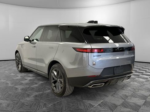 Used 2025 Land Rover Range Rover Sport SE AWD/4WD image 3
