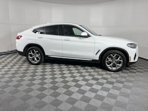 Used 2025 BMW X4 xDrive30i image 6