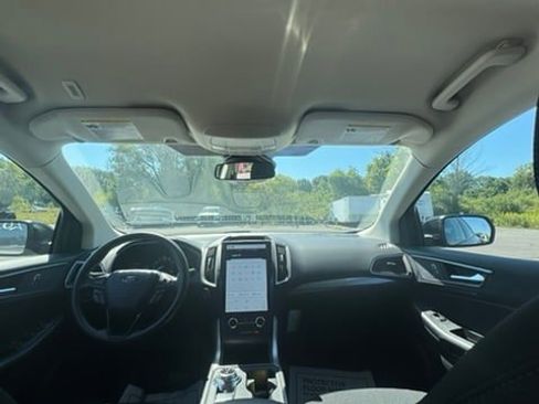 New 2023 Ford Edge SE w/ Black Appearance Package image 21