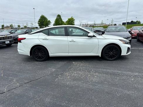Certified 2026 Nissan Altima 2.5 SV w/ SV Special Edition Package FWD image 2