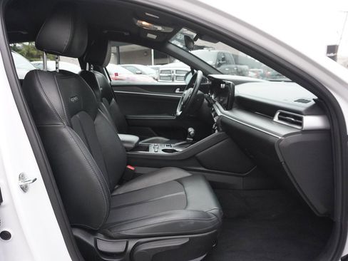 Used 2022 Kia K5 GT-Line image 32