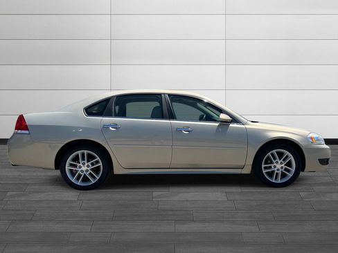 Used 2012 Chevrolet Impala LTZ FWD image 2