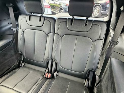 Used 2022 Jeep Grand Cherokee L Overland w/ Luxury Tech Group IV AWD/4WD image 24