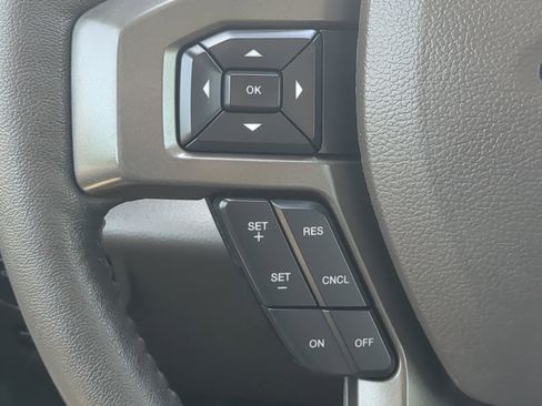 Certified 2020 Ford Expedition XLT w/ Equipment Group 202A AWD/4WD image 24