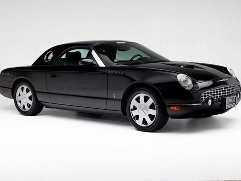 Used 2002 Ford Thunderbird image 2