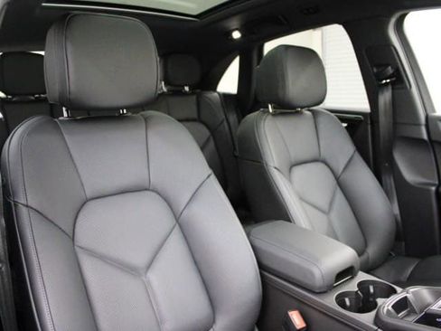 New 2024 Porsche Macan Turbo image 30