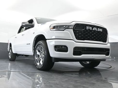 New 2026 RAM 1500 4x4 Crew Cab image 58