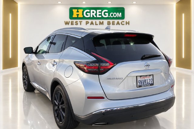 Used 2021 Nissan Murano SL w/ Cargo Package FWD image 2