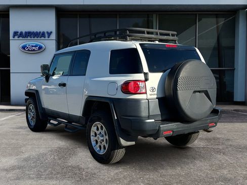 Used 2011 Toyota FJ Cruiser 4WD image 4