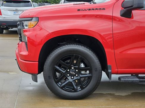 Used 2026 Chevrolet Silverado 1500 Custom w/ LPO, Dark Essentials Package RWD image 14