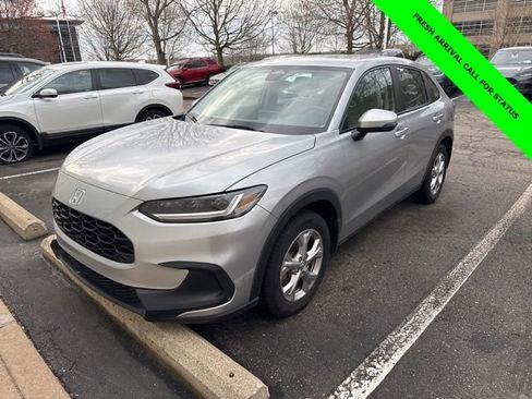 Used 2023 Honda HR-V LX image 1