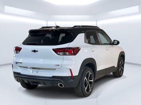 Used 2023 Chevrolet TrailBlazer RS w/ Sun and Liftgate Package image 9
