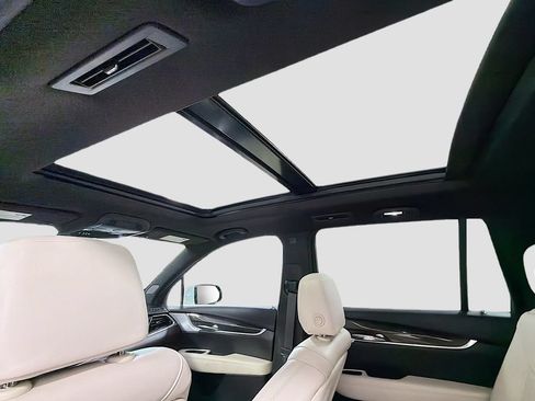 Used 2021 Cadillac XT6 Sport AWD/4WD image 24