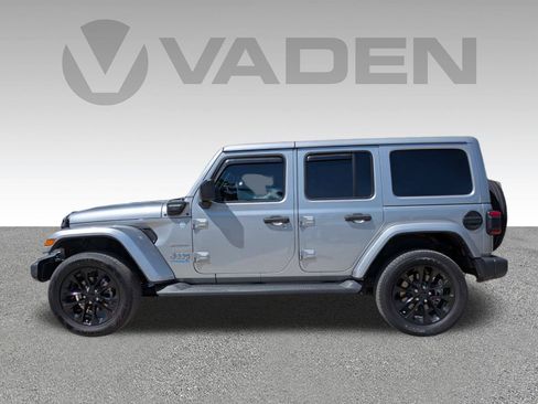 Used 2021 Jeep Wrangler Unlimited Sahara w/ Safety Group AWD/4WD image 24