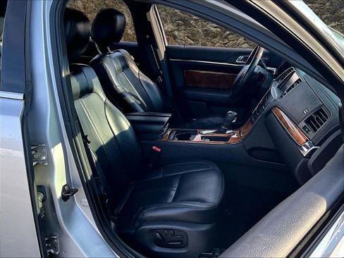 Used 2013 Lincoln MKS AWD image 7